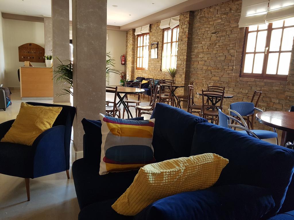 Hostal Santa Maria Какабелос Экстерьер фото