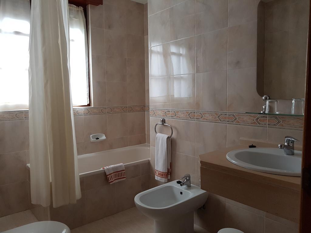 Hostal Santa Maria Какабелос Экстерьер фото